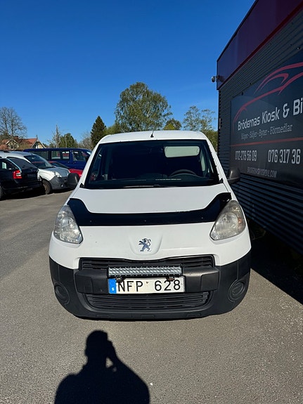 Peugeot Partner 2 of 5