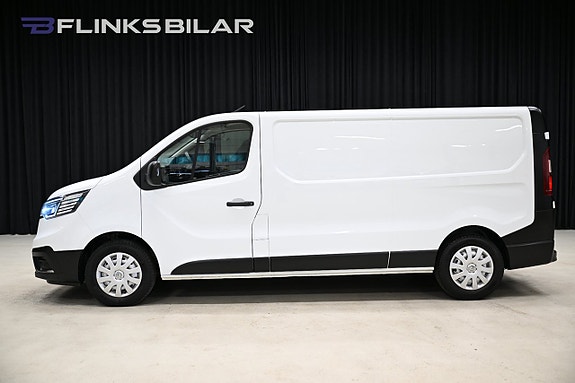 Renault Trafic 2 of 26