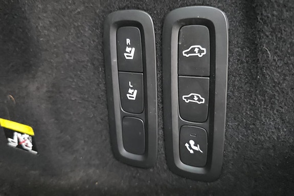 Volvo XC60 22 of 23