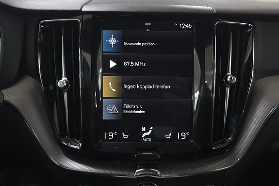 Volvo XC60 16 of 23