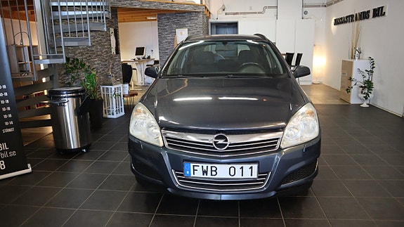 Opel Astra 6 of 8