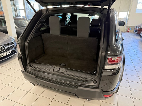 Land Rover Range Rover Sport 19 of 23