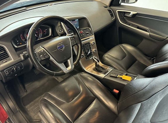 Volvo XC60 7 of 26