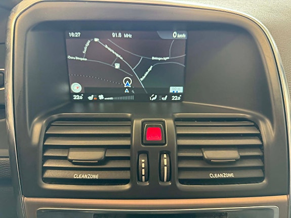 Volvo XC60 15 of 26
