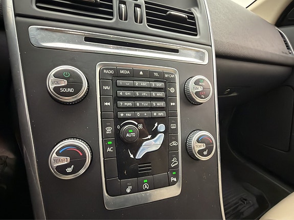 Volvo XC60 19 of 27