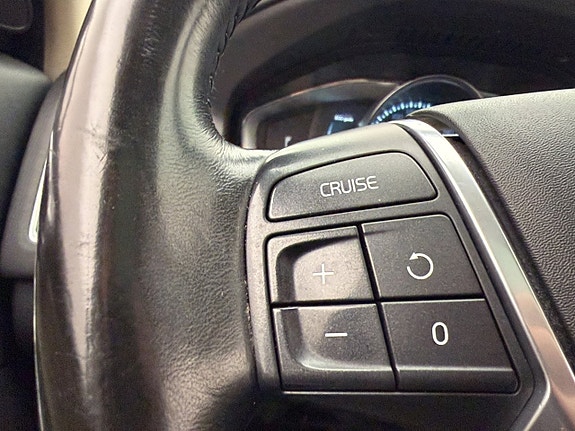 Volvo XC60 23 of 27