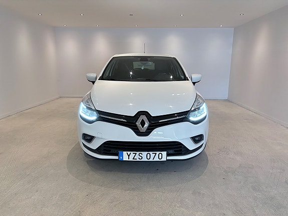 Renault Clio 2 of 5