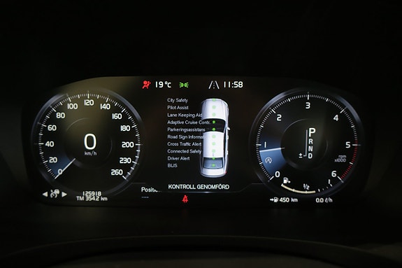Volvo S90 8 of 16