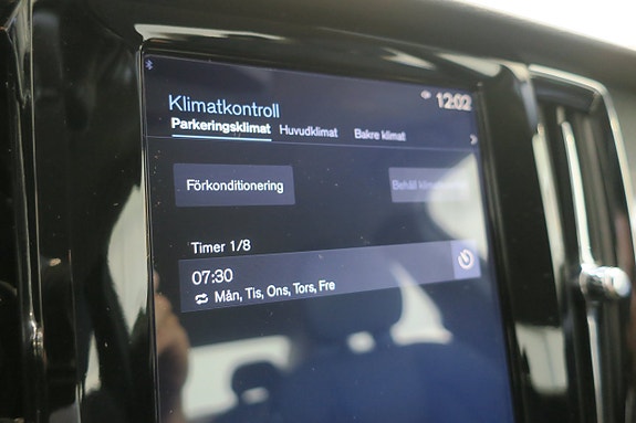 Volvo S90 10 of 16