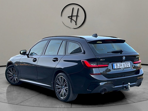 BMW 330e 7 of 30