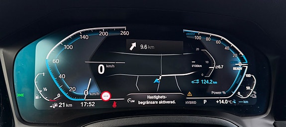 BMW 330e 15 of 30
