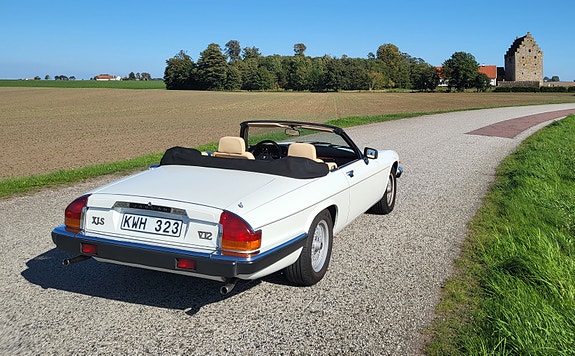 Jaguar XJS 2 of 5