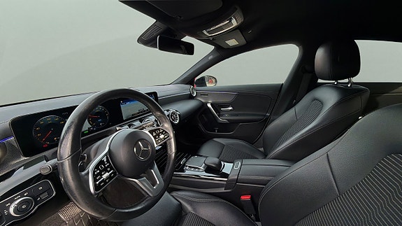 Mercedes-Benz CLA250 e 9 of 30