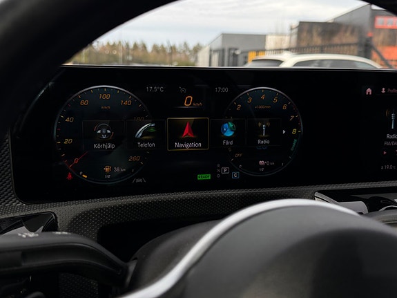 Mercedes-Benz CLA250 e 18 of 30