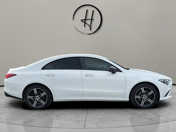 Mercedes-Benz CLA250 e 7 of 30