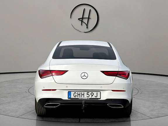 Mercedes-Benz CLA250 e 4 of 5