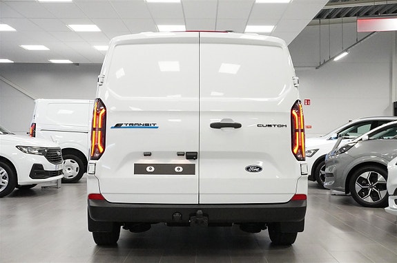 Ford Transit Custom 3 of 5