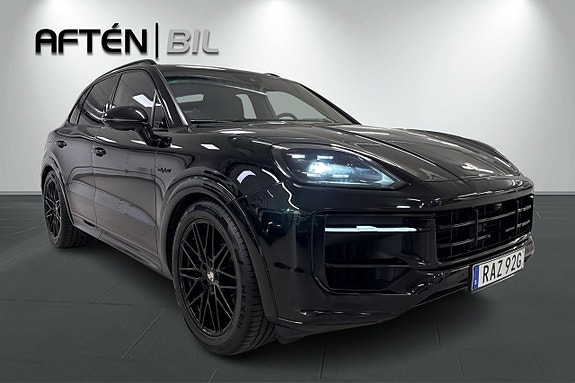 Porsche Cayenne S 4 of 30