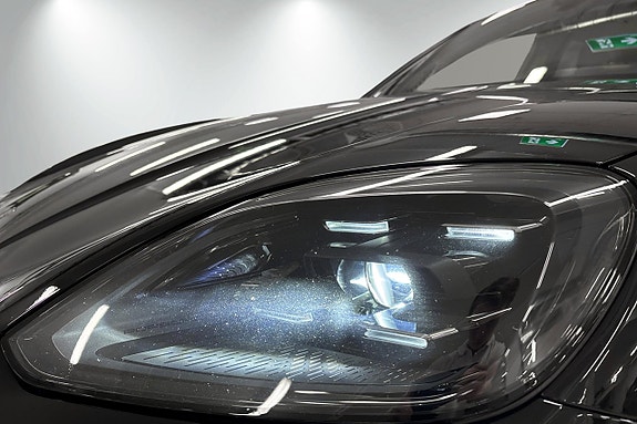 Porsche Cayenne S 12 of 30