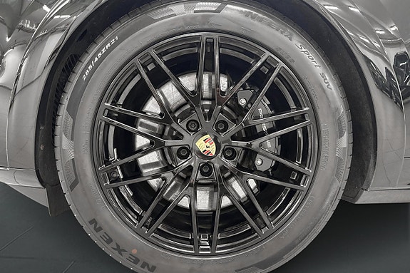 Porsche Cayenne S 20 of 30