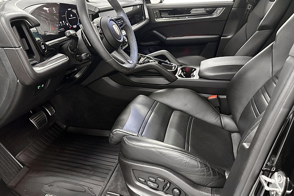 Porsche Cayenne S 15 of 30