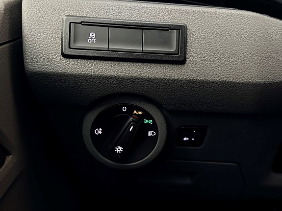 Volkswagen Transporter 26 of 30