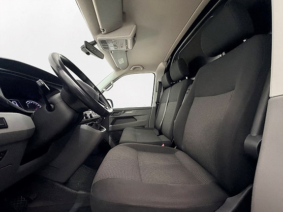 Volkswagen Transporter 12 of 30