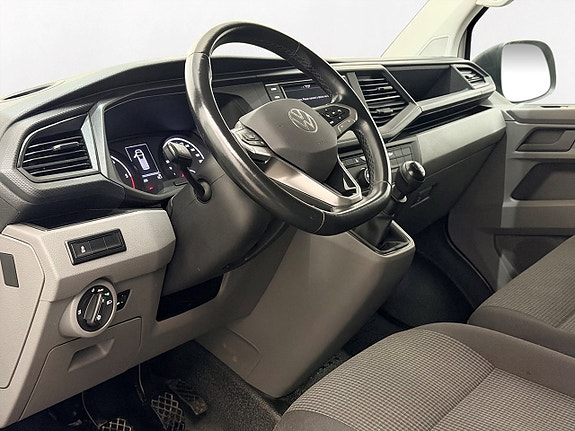 Volkswagen Transporter 13 of 30