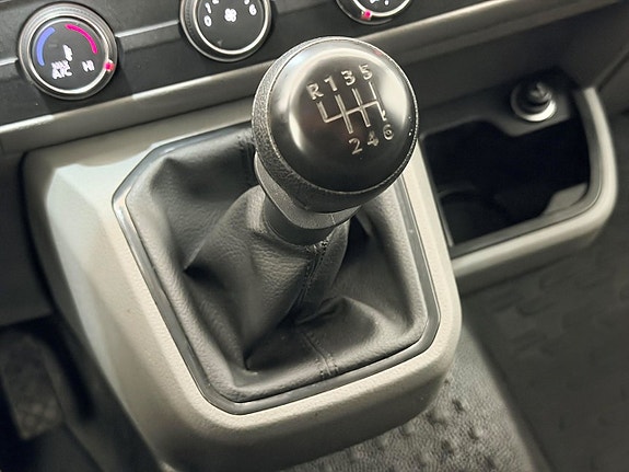 Volkswagen Transporter 22 of 30