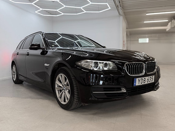 BMW 520d 3 of 5