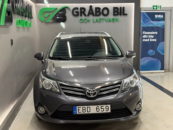 Toyota Avensis 4 of 5