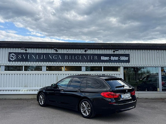 BMW 520d 3 of 5