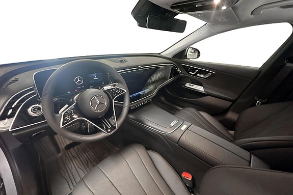 Mercedes-Benz E300 de 9 of 17
