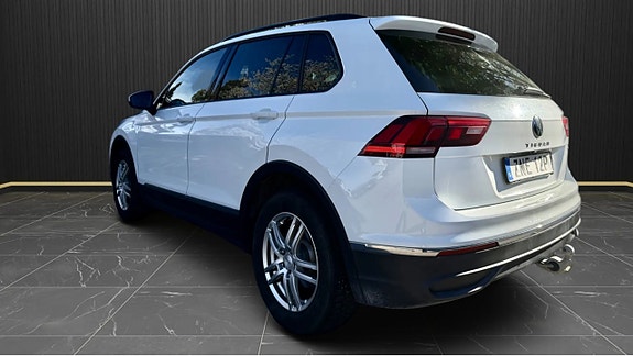 Volkswagen Tiguan 3 of 5