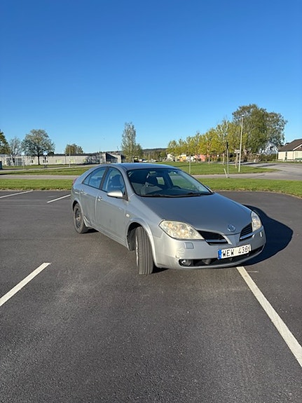 Nissan Primera 3 of 9