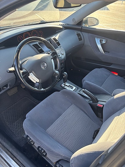 Nissan Primera 5 of 9
