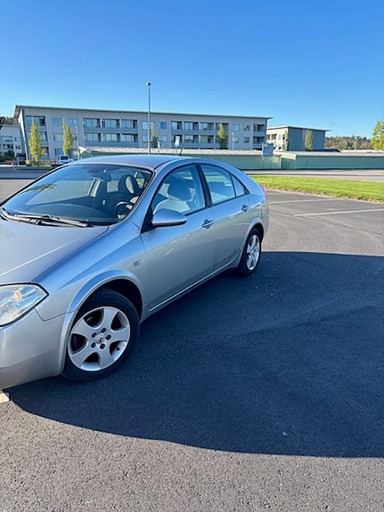 Nissan Primera 2 of 9