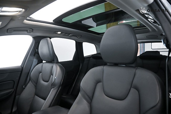 Volvo XC60 17 of 25