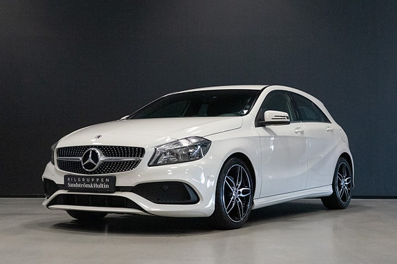 Mercedes-Benz A180 3 of 5