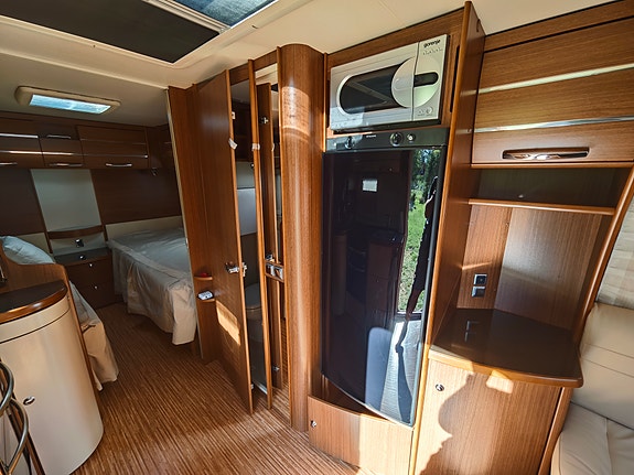 Adria Alpina 563ul 6 of 18