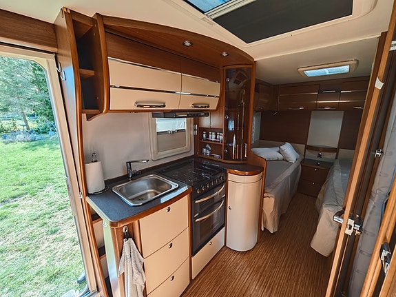 Adria Alpina 563ul 7 of 18