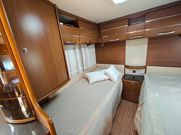 Adria Alpina 563ul 16 of 18