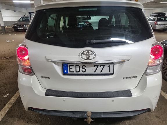 Toyota Verso 2 of 5