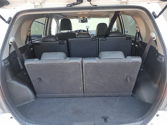 Toyota Verso 9 of 11