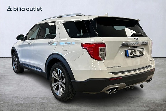 Ford Explorer 4 of 5
