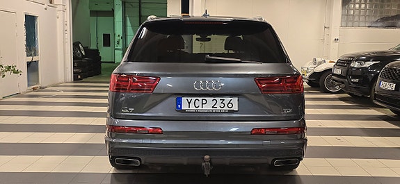 Audi Q7 5 of 5