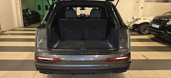 Audi Q7 18 of 22