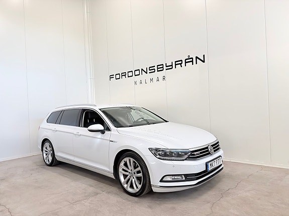 Volkswagen Passat 2 of 5