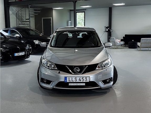 Nissan Pulsar 2 of 5