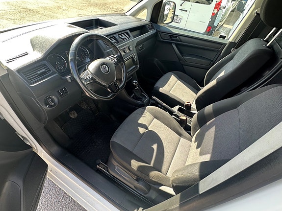 Volkswagen Caddy 9 of 9